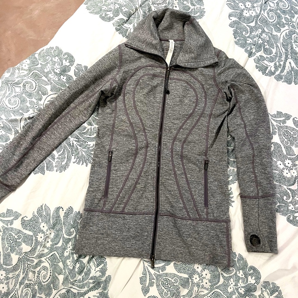 Grey Lululemon zip up jacket slim fit